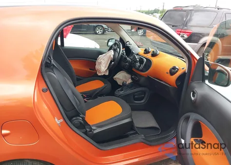 2016 Smart Fortwo из США, поврежденный, VIN WMEFJ5DAXGK054834